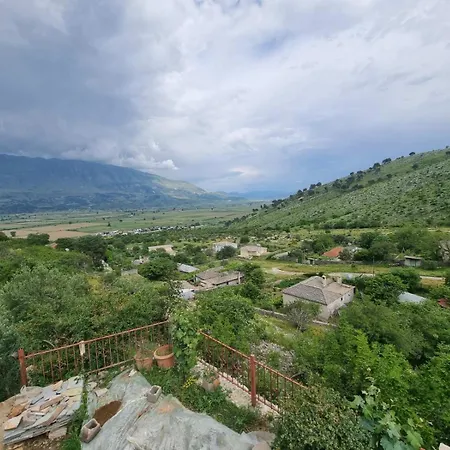Casa de hóspedes Xhumba Dhuvjan