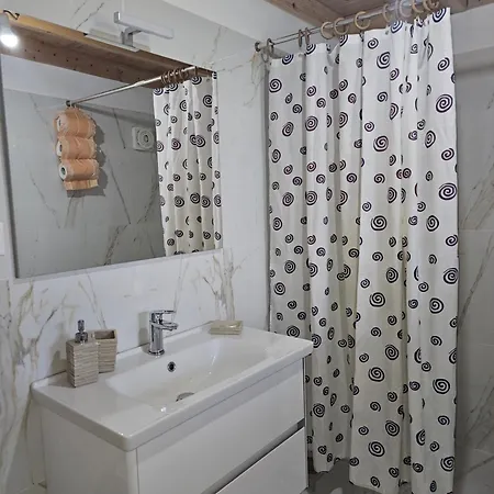 Casa de hóspedes Xhumba Dhuvjan