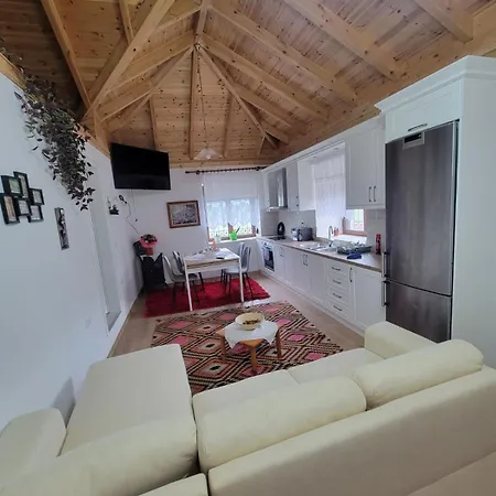 Casa de hóspedes Xhumba Dhuvjan