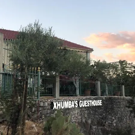 Casa de hóspedes Xhumba 4*